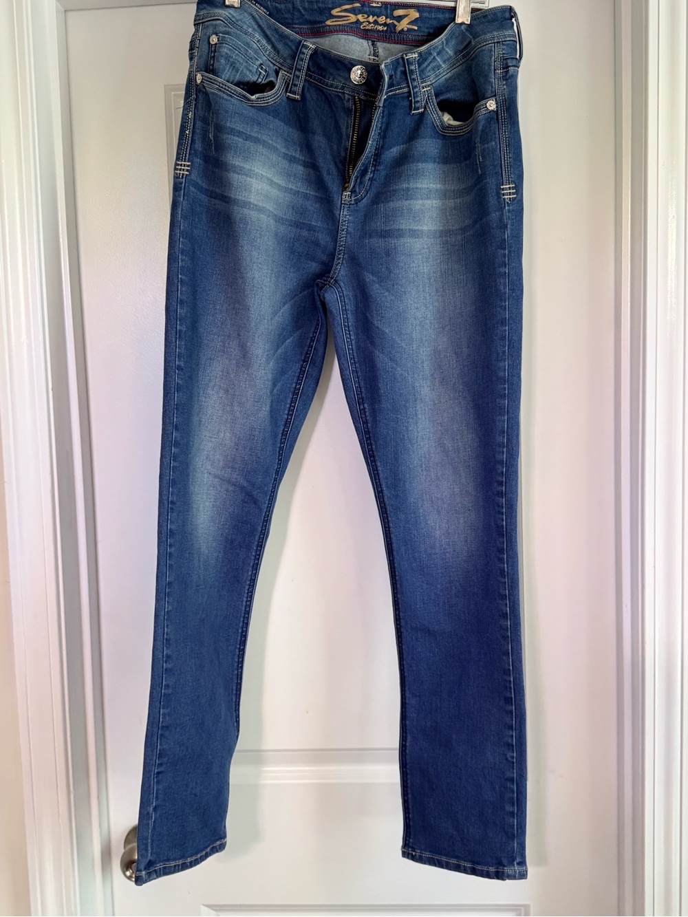 Seven7 Wonen’s Size 12 Blue Slim Straight Jeans